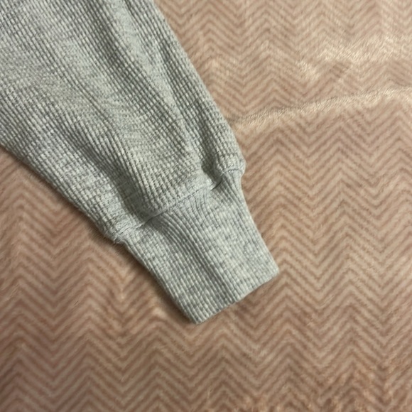 TNA oversized cropped waffle knit crewneck top - Picture 4 of 8